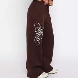 White Fox Love You Regardless Wide Leg Sweatpants Chocolate Size Small NWT